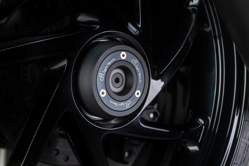 Kit Protezioni Perno Ruota per Ducati, Triumph Nero