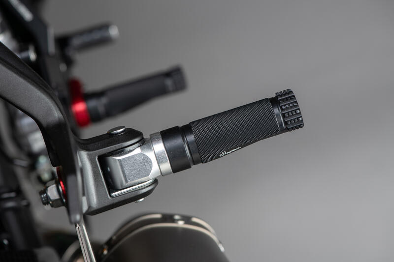 Poggiapiede Fisso Pedana Lung. 75 mm / &oslash; 26 mm (M8) Nero