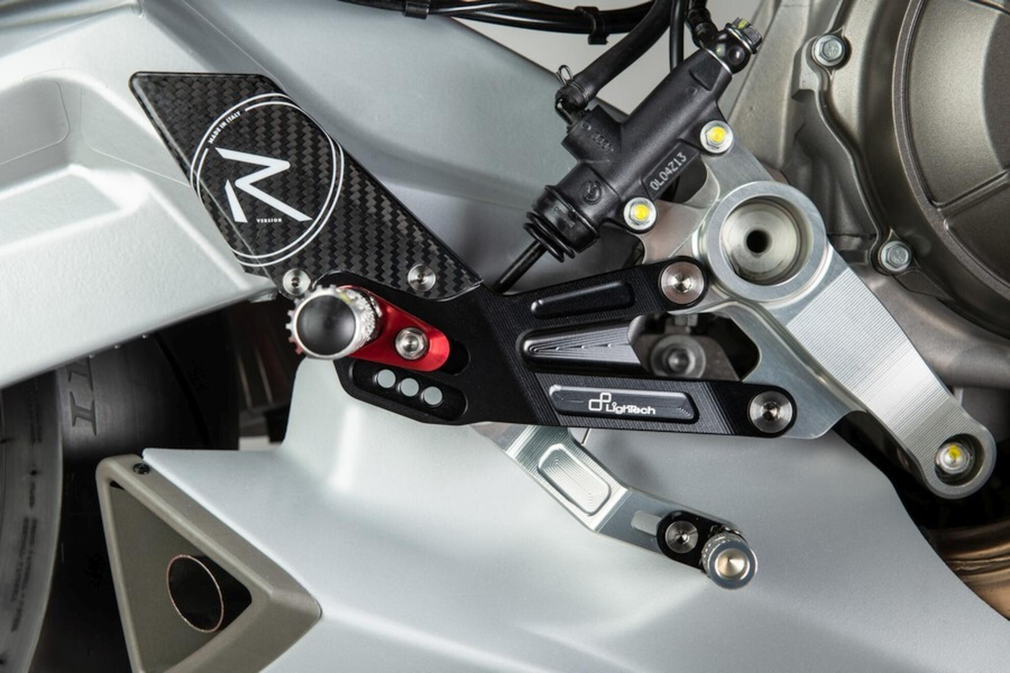 R Version Rear Sets for Aprilia | Lightech