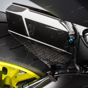 Parafango Post. In Carbonio per Yamaha <p>Colore Naturale</p>