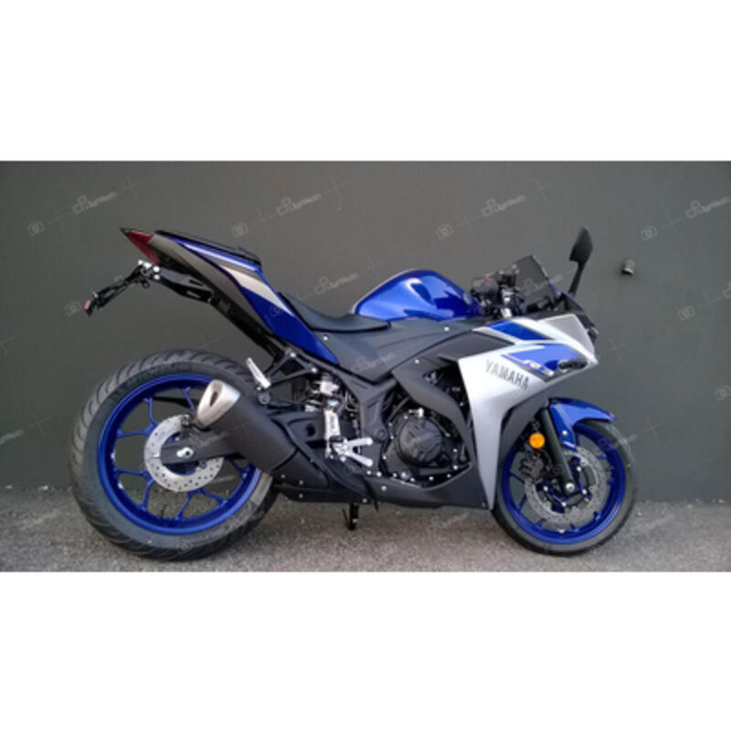 Kit Portatarga Regolabile per Yamaha NeroA1