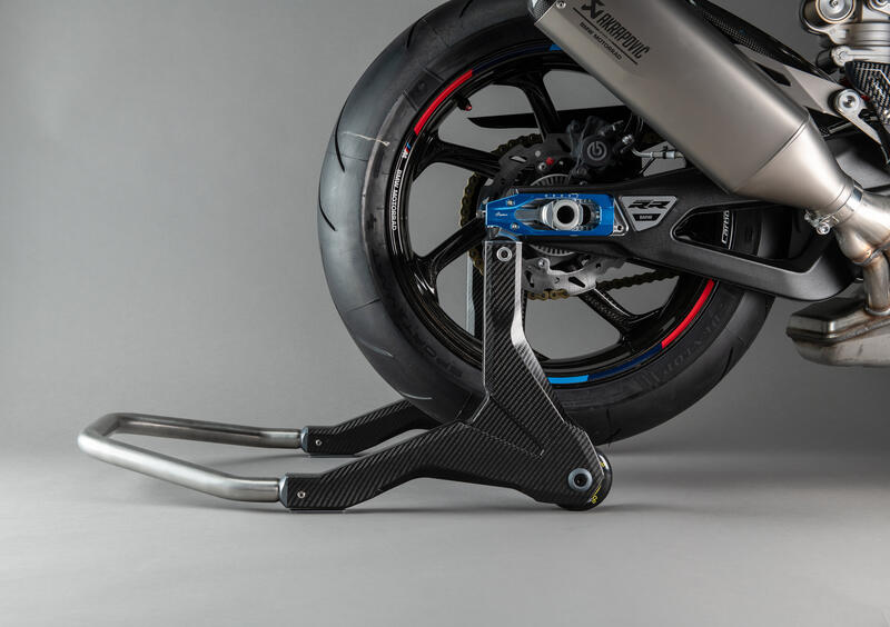 Carbon Rear Stand with Rollers for Suzuki, Bmw, Ducati, Honda Nero