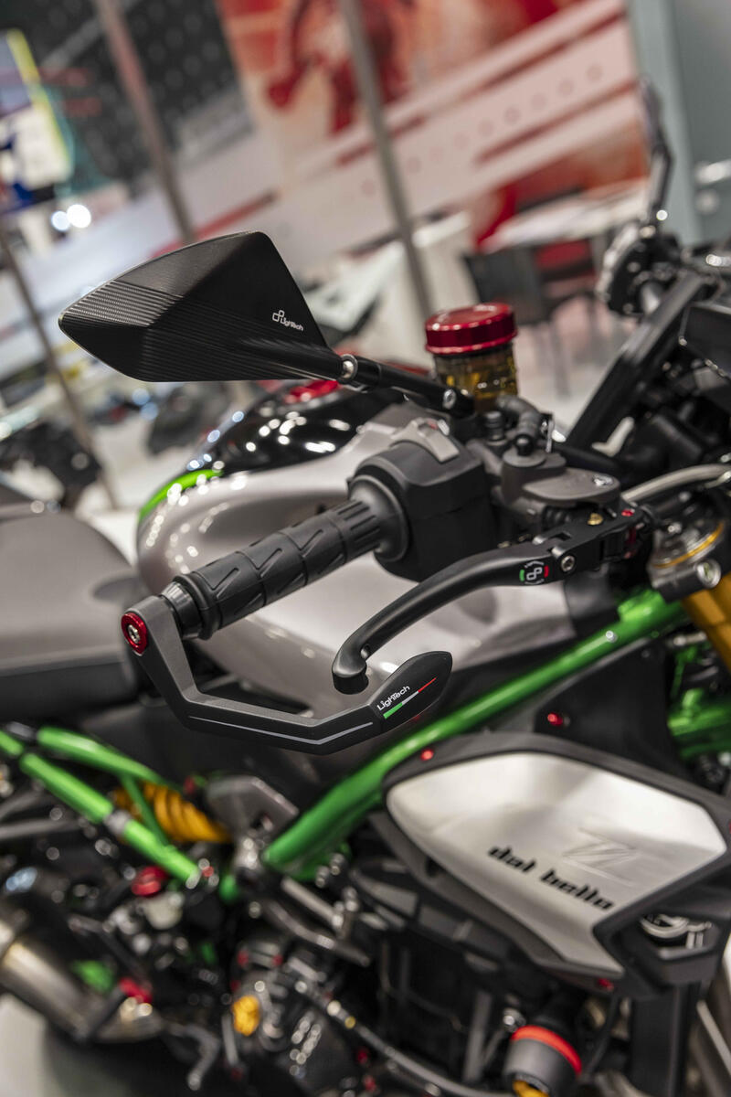 Coppia Specchi In Alluminio Nero