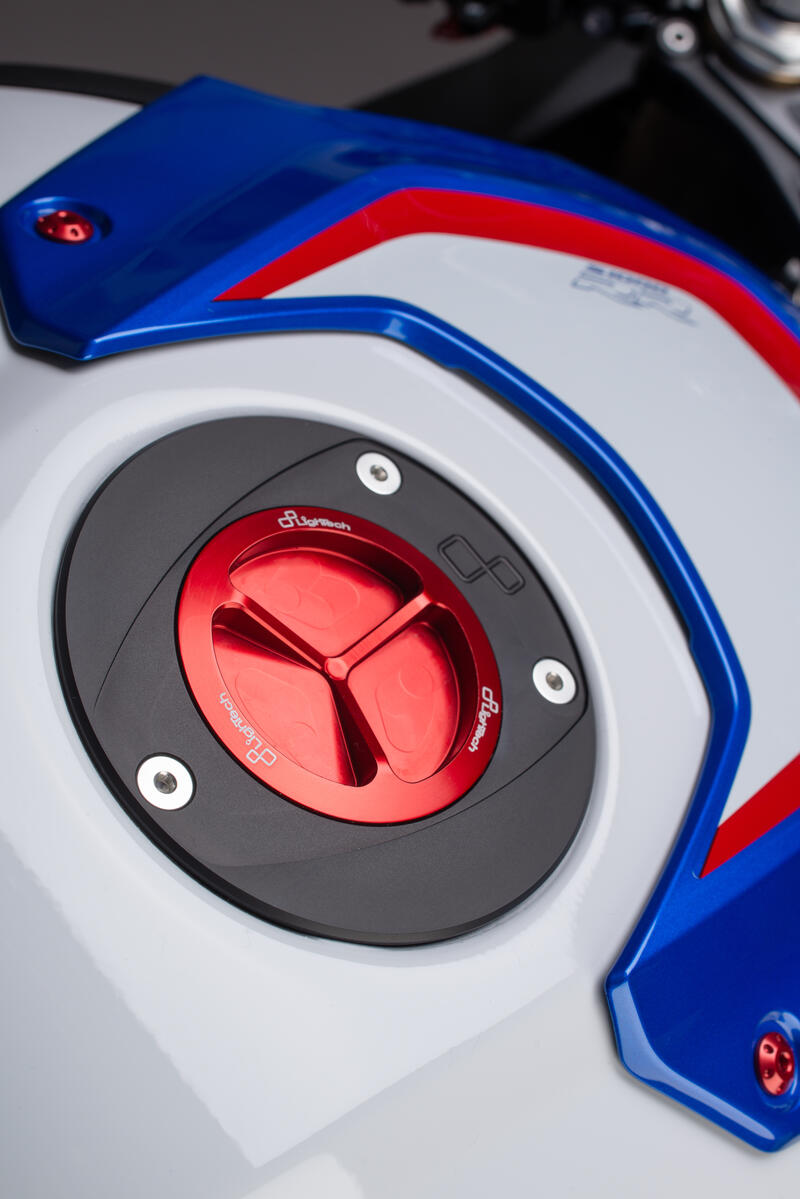 Fuel Tank Cap with Spin Locking for Bmw Rosso