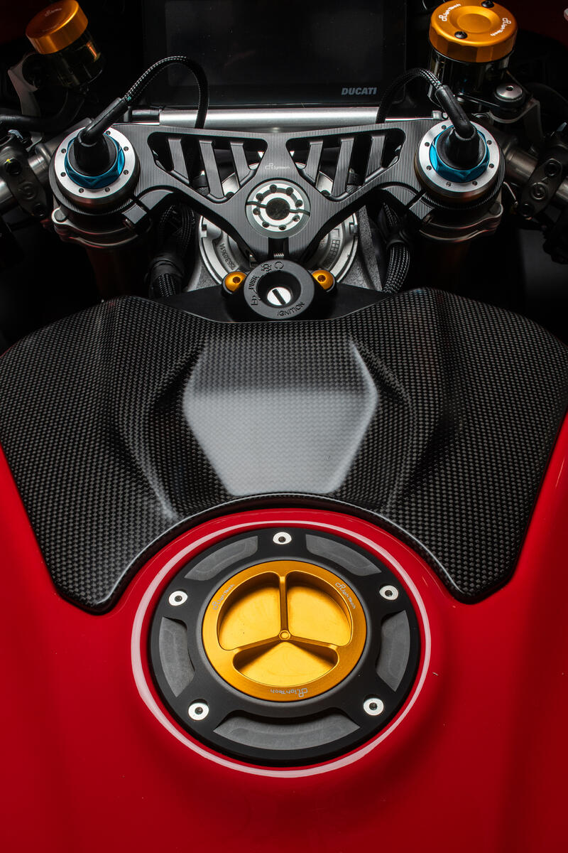 Tappo Serbatoio Con Chiusura A Vite per Aprilia, Ducati Nero